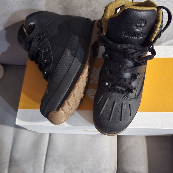 Sold - Picture 2 of 4